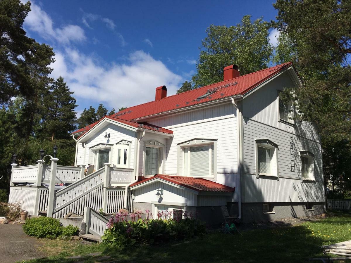 Yrjaenaentie